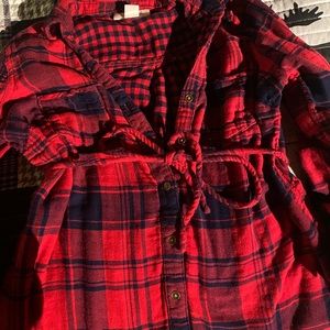 Long sleeved motherhood maternity